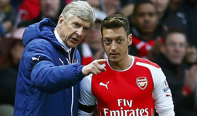 Mesut Özil Arsenal'den ayrılıyor