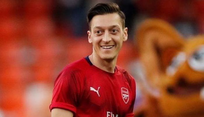 Mesut Özil'e sürpriz talip