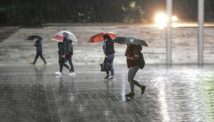 Meteoroloji 4 ili sağanak yağış için uyardı