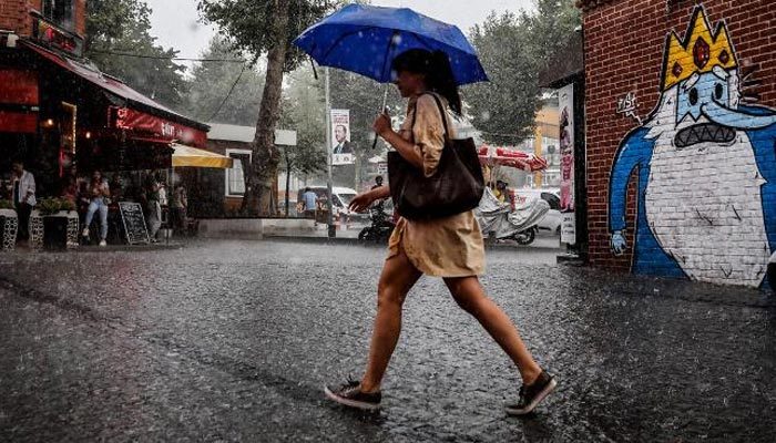 Meteoroloji'den 12 kente sağanak yağmur uyarısı
