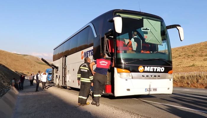 Metro Turizm otobüsünde faciadan dönüldü