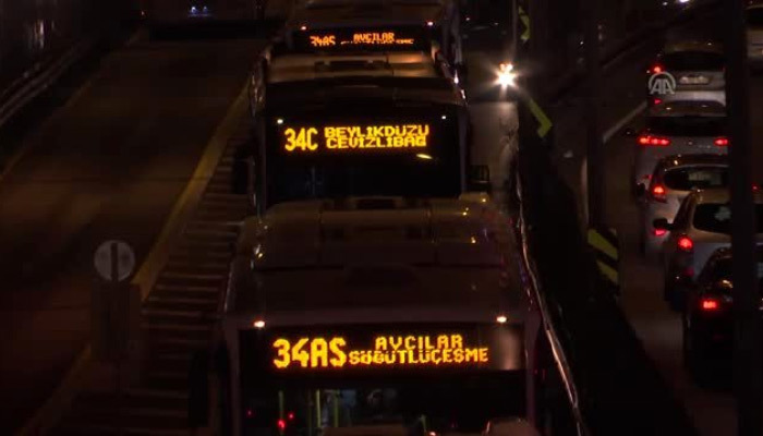 Metrobüs yine arıza yaptı!
