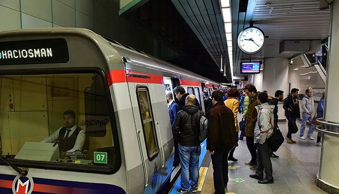 Milli maç metro seferlerini uzattı