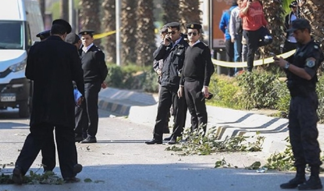 Mısır'da bombalı saldırı: 39 ölü