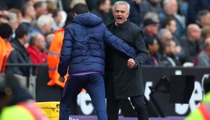Mourinho Premier Lig'e galibiyetle döndü