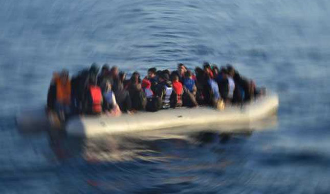 Muğla'da 30 kişiyi taşıyan tekne suya gömüldü