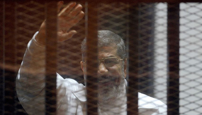 Muhammed Mursi toprağa verildi