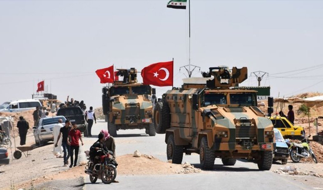 TÃ¼rk SilahlÄ± Kuvvetleri (TSK) ve ABD ordusu, MÃ¼nbiÃ§ yol haritasÄ± Ã§erÃ§evesinde ilÃ§ede ortak devriye faaliyetine baÅladÄ±. Milli Savunma BakanÄ± Hulusi Akar konuya iliÅkin yaptÄ±ÄÄ± aÃ§Ä±klamada 'TÃ¼rk ve ABD askerlerinin ortak devriyesi 15.53'te baÅladÄ±' dedi. ile ilgili gÃ¶rsel sonucu