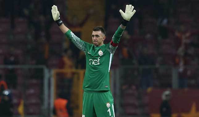 Muslera'dan flaş ayrılık sinyali