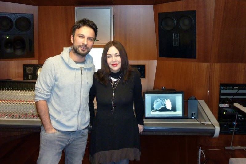 NAZAN ÖNCEL VE TARKAN'DAN YENİ SÜRPRİZ