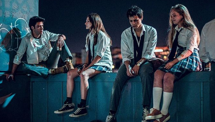 Netflix'in Aşk 101 dizisi yayından kalkıyor mu?