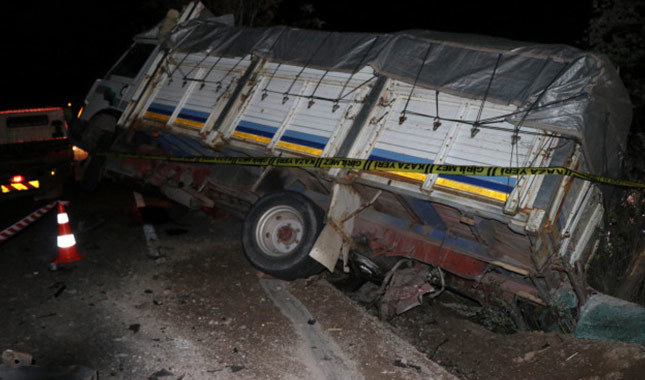 Nevşehir'de korkunç kaza 5 kişi hayatını kaybetti