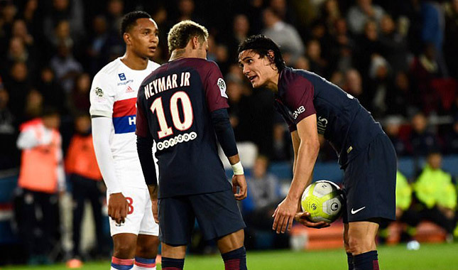 Neymar'la Cavani topu paylaşamadı