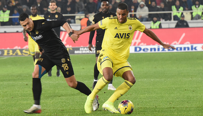 Penaltı var gol yok! Puanlar paylaşıldı!