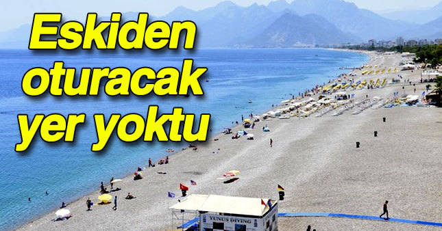 Plajlarda in cin top oyunuyor