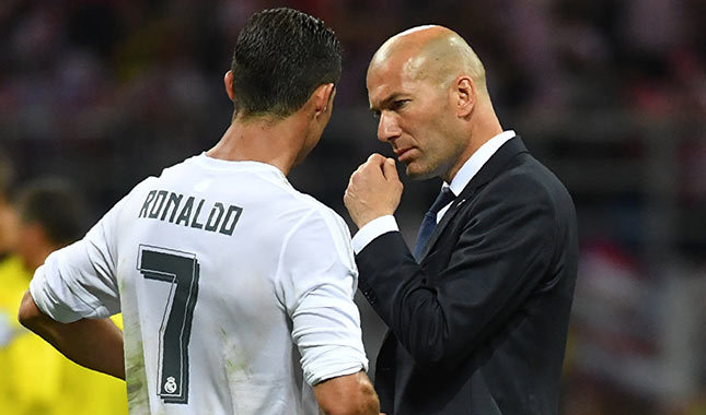 Real Madrid'de Zidane ve Ronaldo toğun ağzında