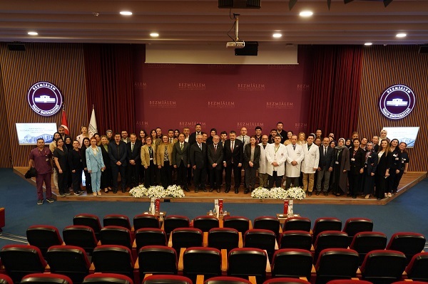 Rektör Adem Akçakaya, Bezmiâlem Valide Sultan'ın Mirasını Yaşatıyor