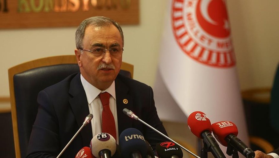 Reşat Petek kimdir kaç yaşında nereli ?