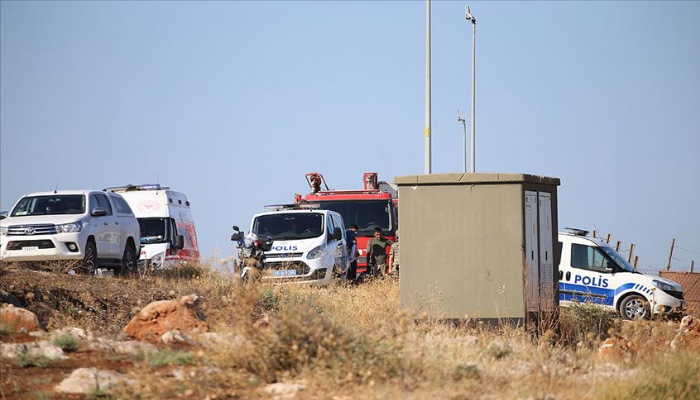 Reyhanlı'da göçmen taşıyan kamyon devrildi