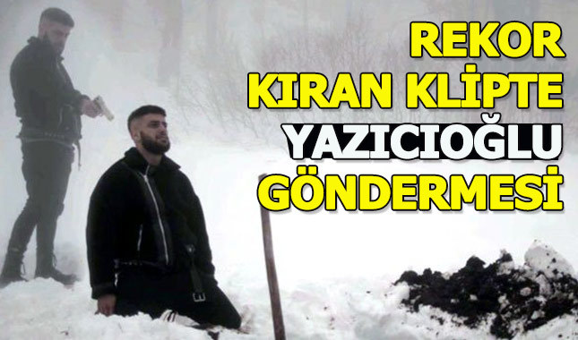 Reynmen'in Derdim Olsun klibindeki Muhsin Yazıcıoğlu detayı