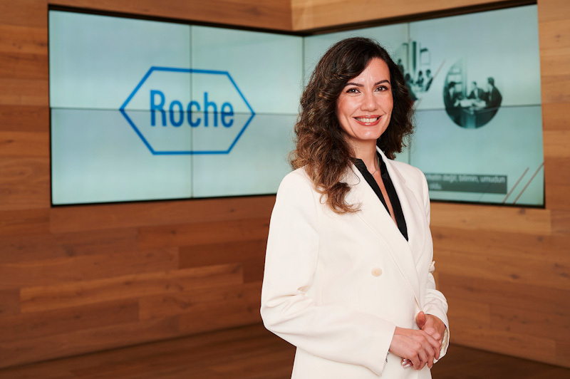 Roche İlaç Türkiye İletişim Lideri Özge Birişik oldu
