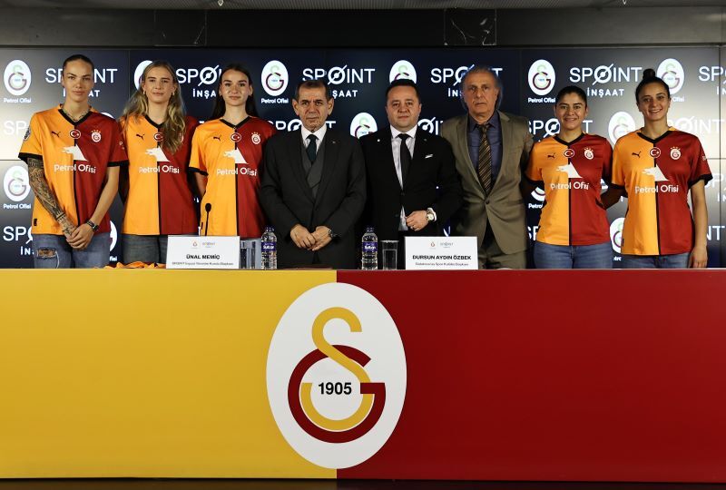 SPOINT İnşaat Galatasaray Petrol Ofisi Kadın Futbol Takımı'nın forma kol sponsoru oldu