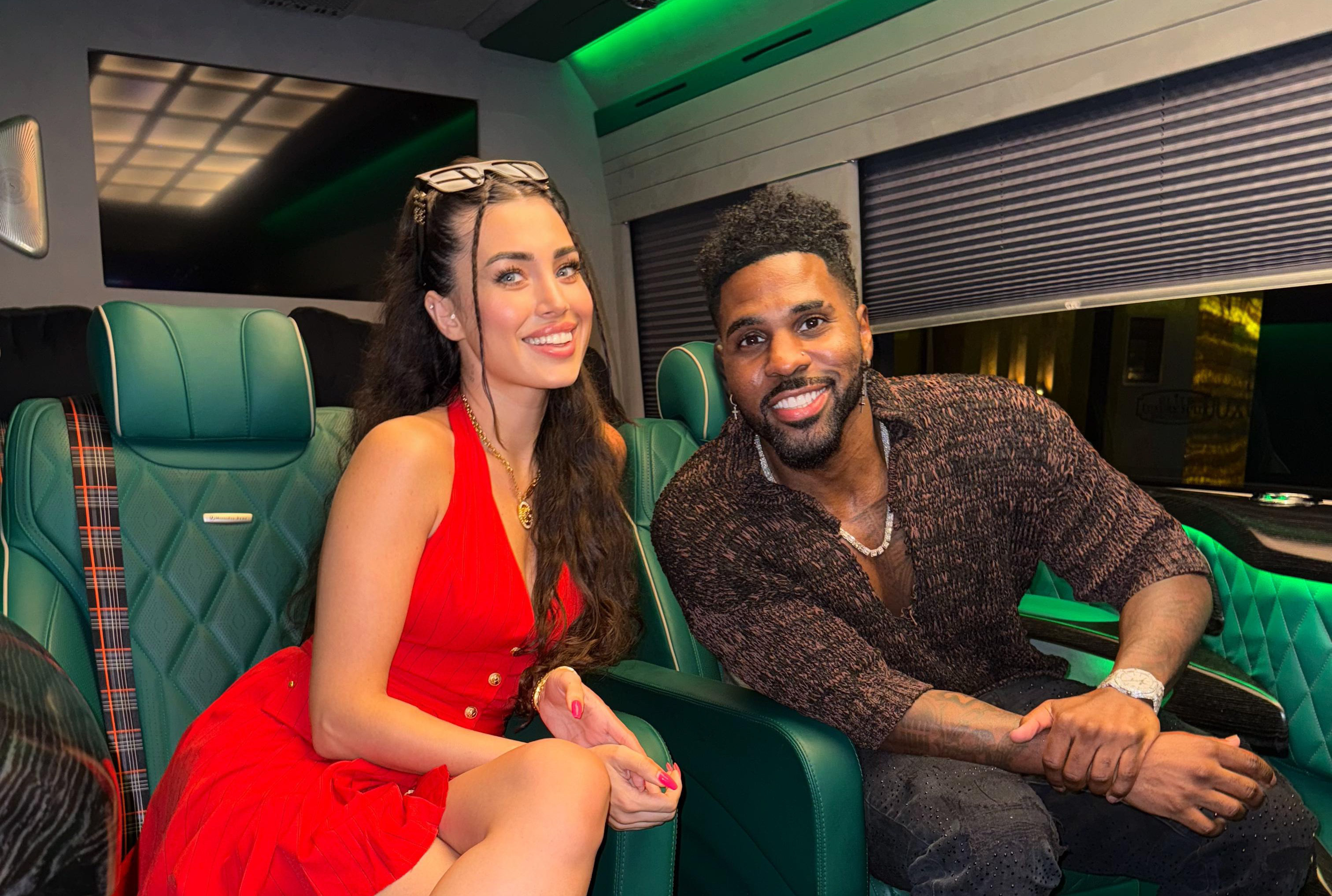 SU AKKUYU VE JASON DERULO ARASINDA SÜRPRİZ YAKINLAŞMA