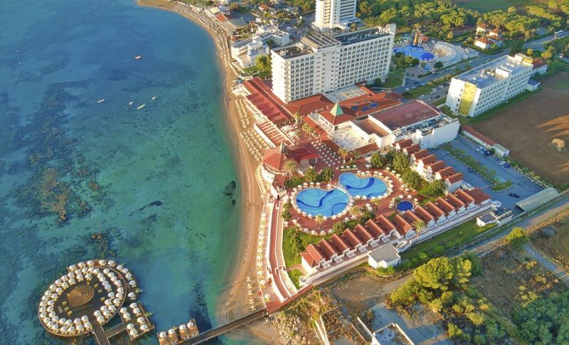 Salamis Bay Conti'de Festival Tadında Bayram