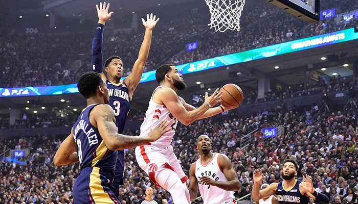 Şampiyon NBA'yin açılışını yaptı