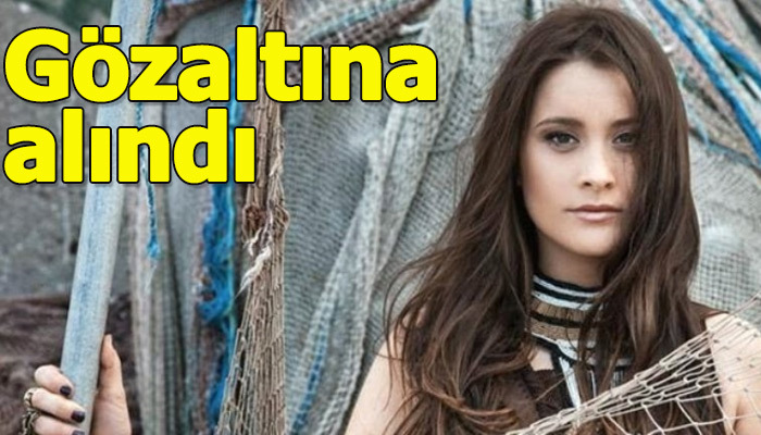 Şarkıcı Elif Kaya gözaltına alındı