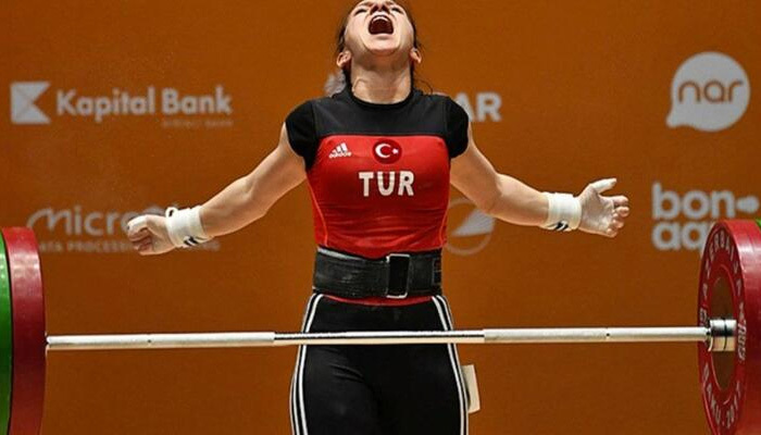Şaziye Erdoğan halter dünya şampiyonu oldu