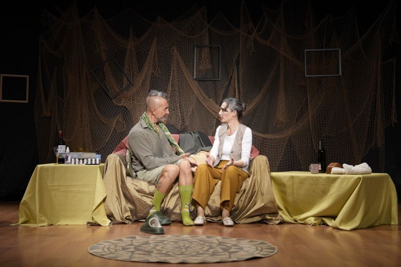 ‘Seçmen Lazım' Tiyatro Oyunu, Kartal'da Sahnelendi