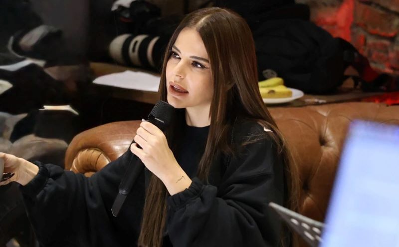 Simge Sağın, 30 Ocak Cuma akşamı İstanbul Bostancı Gösteri Merkezi'nde