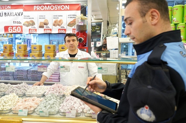 Şişli'de Kurban Bayramı Öncesi Baklava Ve Bayram Şekeri Satan İşletmelere Sıkı Denetim