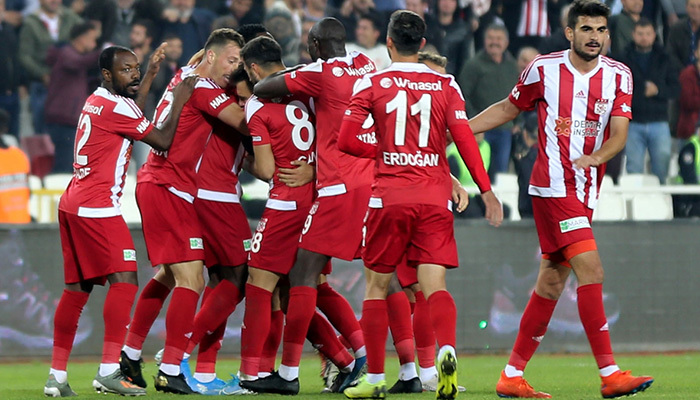 Yeniden 2009 ruhu mu? Sivasspor maç fazlasıyla lider