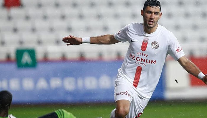 Sivasspor'a zirve yarışında Antalya çelmesi