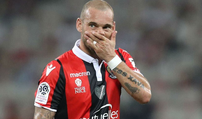 Sneijder formasına kavuşuyor