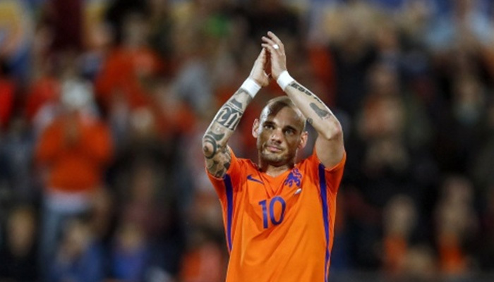 Sneijder futbolu bıraktı