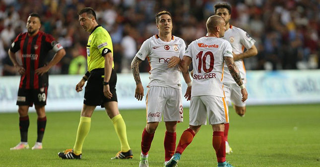 Sneijder'den Türkçe 'penaltı' isyanı