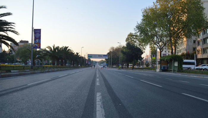 Sokağa çıkma yasağının son günü İstanbul'da sessizlik