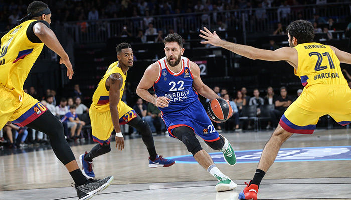 Son finalist Anadolu Efes Euroleague kötü başladı