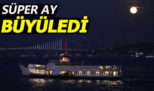 Süper Mavi Kanlı Ay tutulmasında büyüleyen görüntüler
