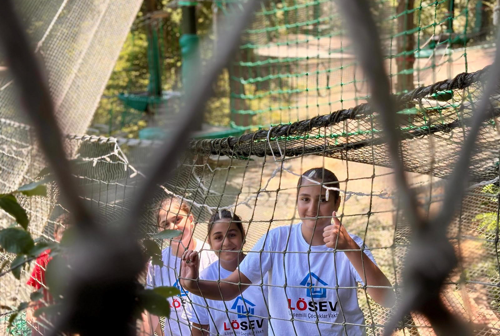 TEDAVİSİ TAMAMLANAN ÇOCUKLAR YAZIN TADINI LÖSEV İLE ÇIKARDI