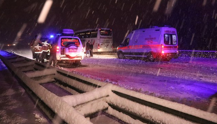 TEM'de feci kaza! Ankara istikameti trafiğe kapandı