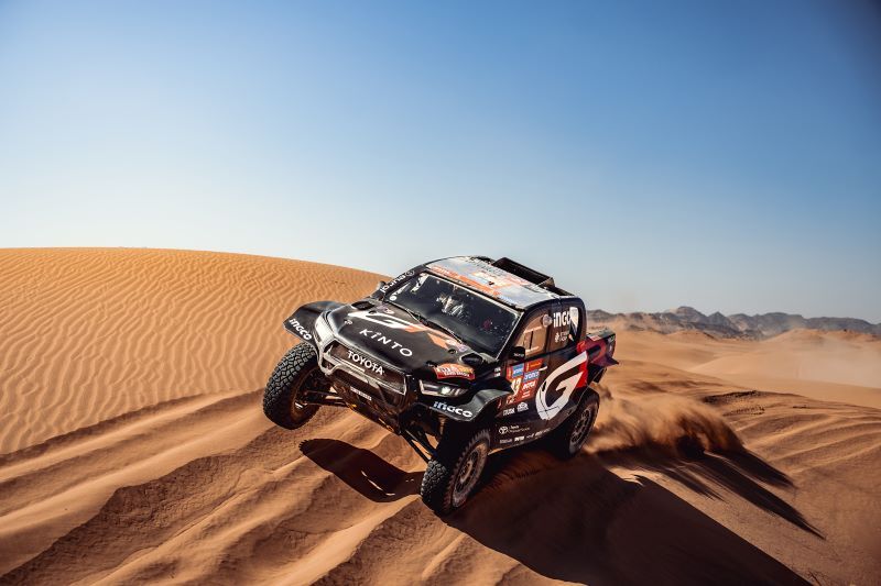 TOYOTA GAZOO Racing Dakar'da Hilux'ın Dayanıklılığını Kanıtladı