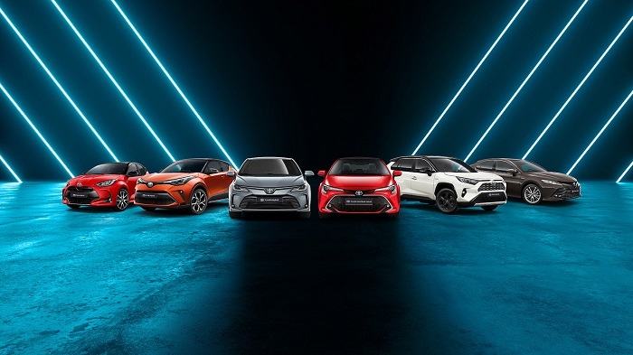 TOYOTA Hibritteki liderliğini sıfır emisyonlu araçlara taşıyor.