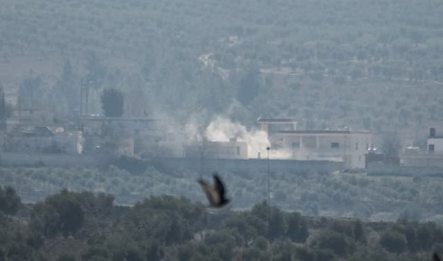 TSK, Afrin'i topçu atışlarıyla vuruyor