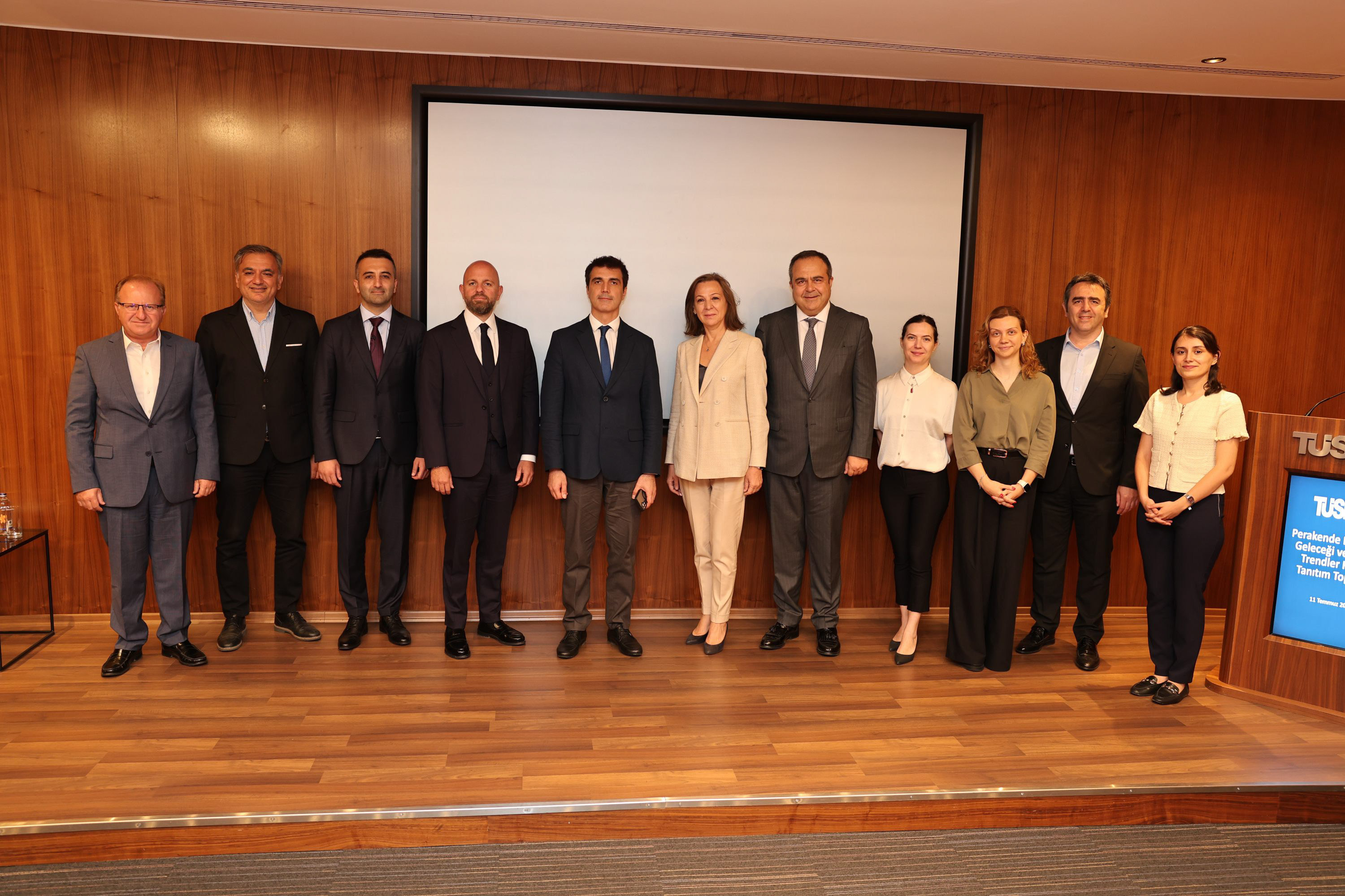 TÜSİAD “Perakende Pazarının Geleceği ve Küresel Trendler” Raporunu Tanıttı