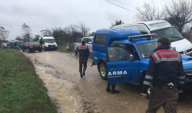 Tekirdağ'da askeri araç sel sularına kapıldı