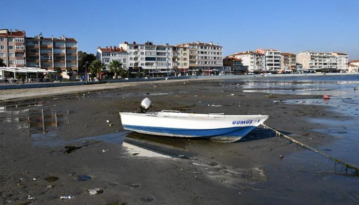Tekirdağ'da ürküten manzara! Deniz 25 metre çekildi